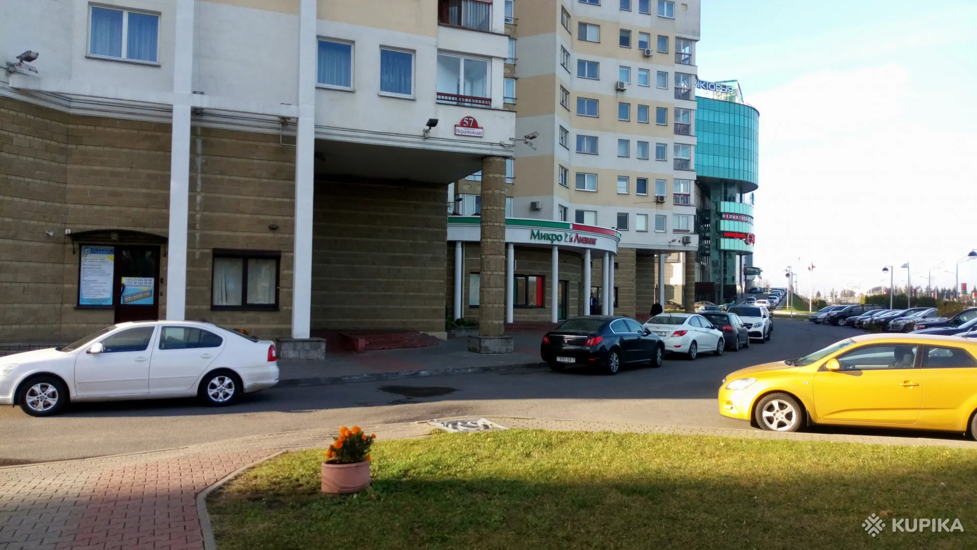 Сдается половина большой комнаты 28м2 в зеленом центре