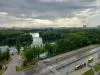 Сдается половина большой комнаты 28м2 в зеленом центре