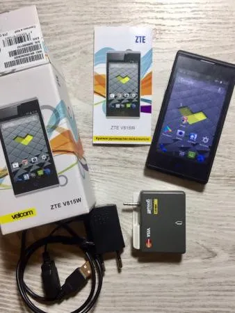 Мобильный телефон Смартфон ZTE V815W с приставкой для терминала