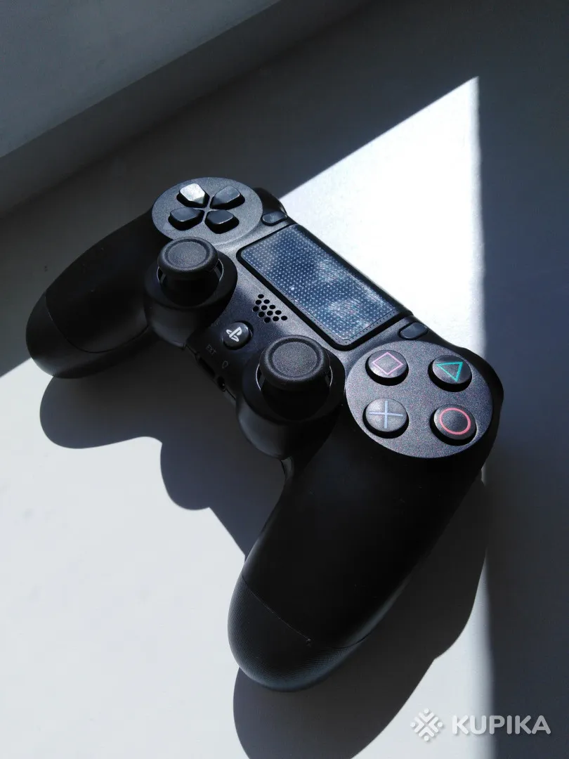 Геймпад DualShock для PS4