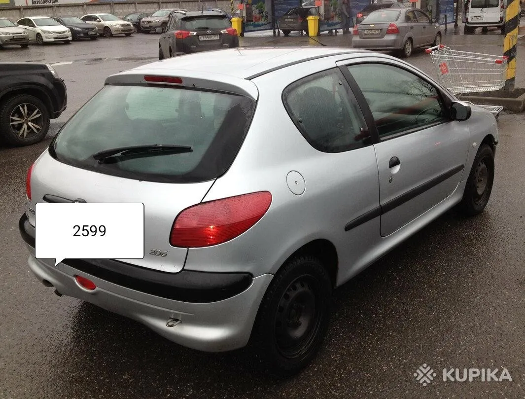 Peugeot 206 1.4 бензин МКПП 2003 135 км