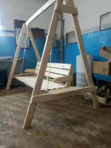 Качели деревянные садовые