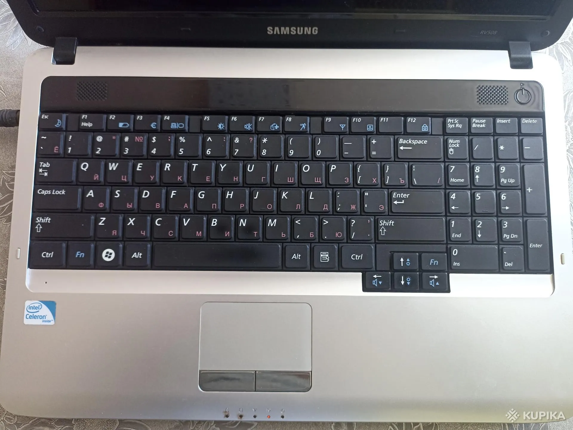 Ноутбук 15.6 дюймов Samsung RV 508 2/320 Gb Win7