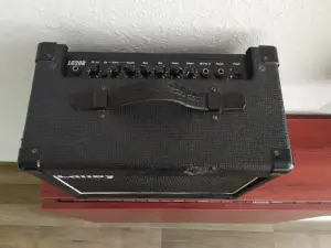 Гитарный комбик Laney LG20R