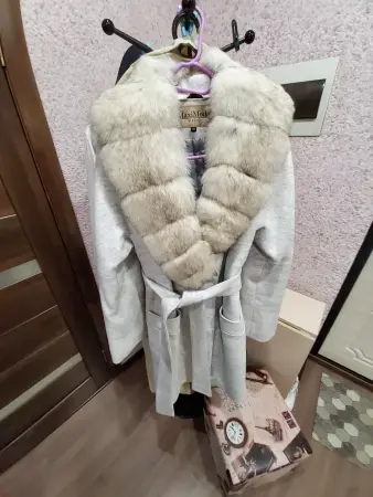 Женское  пальто.