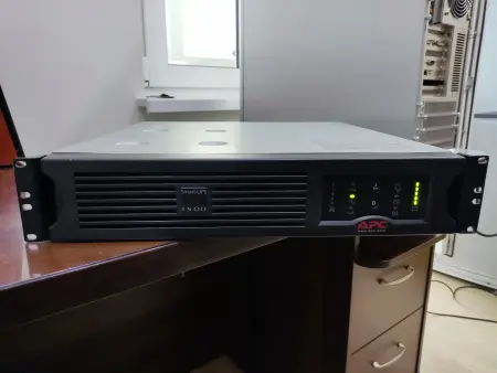 ИБП APC Smart-UPS SUA1500RMI2U 1500VA