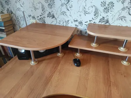 Стол компьютерный, угловой