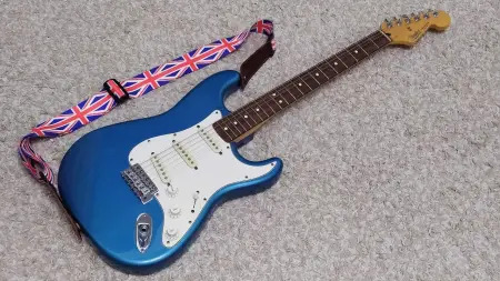 Электрогитара Fender MIM Stratocaster