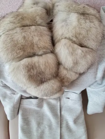 Женское  пальто.