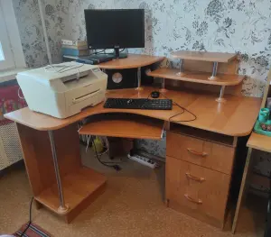 Стол компьютерный, угловой