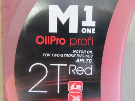 Масло моторное для двухтактных двигателей M1 one OILPRO Profi 2N Red