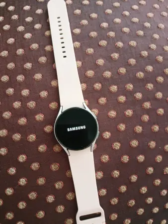 Samsung galaxy watch4 часы