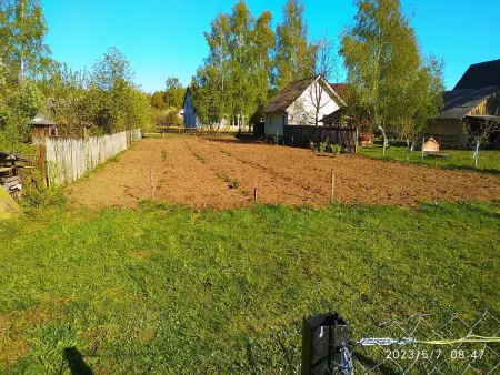 Дом на берегу озера Нарочь.