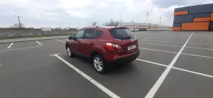 Легковой автомобиль Nissan