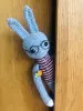 Кролик в очках игрушка
