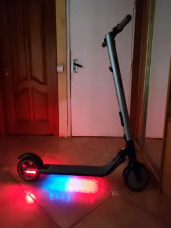 Электросамокат Ninebot KickScooter ES2