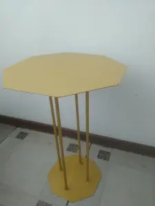 Столик