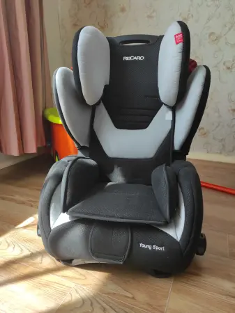 Детское автокресло RECARO