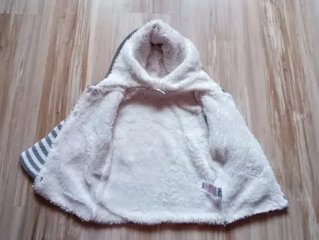 Кофта,джинсы,шапка