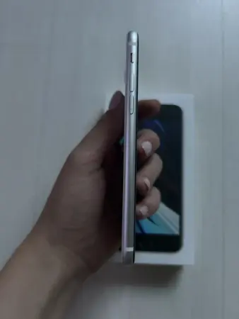 iPhone SE 2020