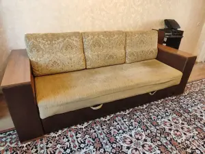 Диван