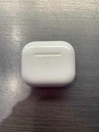 AirPods 3