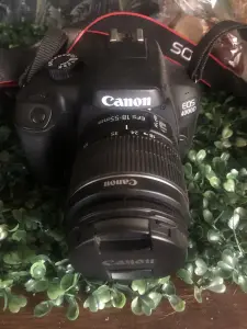 Зеркальный фотоаппарат Canon eos 4000d kit