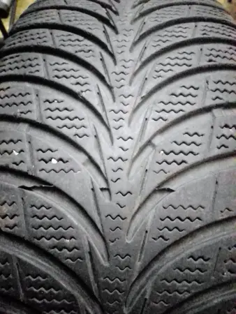 Шины зимние GoodYear 215/65 R16 - комплект