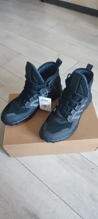 Кроссовки Adidas Terrex Trailmaker MID COLD. RDY FX9286