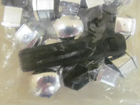 Шины и диски - Колпачки на колесные болты 17 мм, 20 шт. - Дятлово - Фото 3 Колпачки на колесные болты 17 мм, 20 шт. - Дятлово - 79731 - Доска объявлений Kupika.by - Фото 3