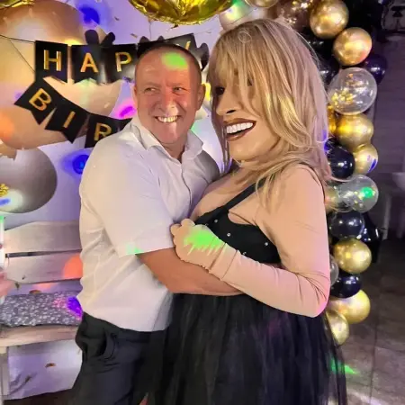 Шоу ростовых кукол звёзд эстрады