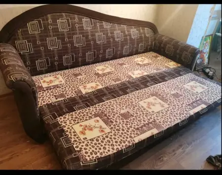 Диван в хорошем состоянии