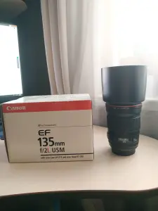 Canon EF 135mm f/2.0L USM объектив