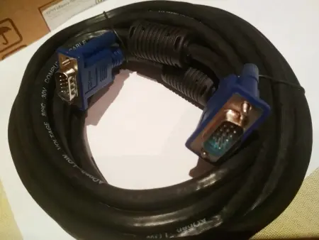 28 VGA CABLE HD 15M/M+2FERRITE кабель