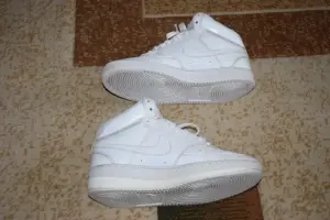 Кроссовки Nike Court Vision Mid Triple White