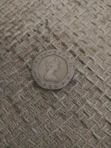 Монета Элизобет 1982 20 pence