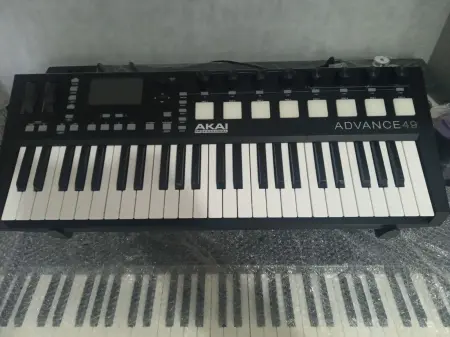 Midi-клавиатура Akai Pro Advance 49