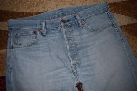 Джинсы Levis 501