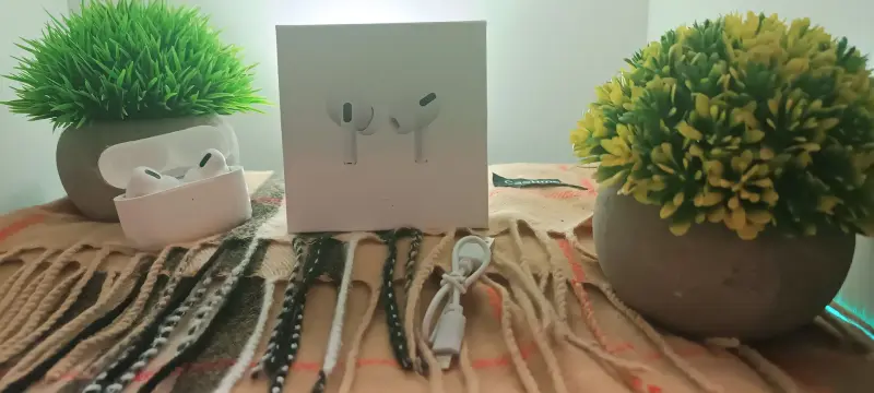 Наушники AirPods Pro