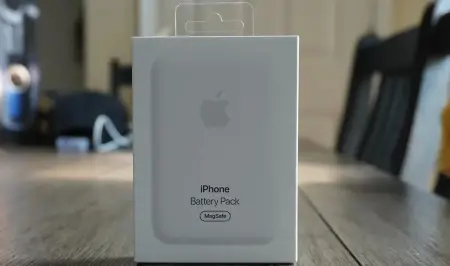 Apple MagSafe 5.000 мАч Battery Pack. Внешний аккумулятор