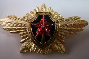 Кокарда Кремлёвского полка.