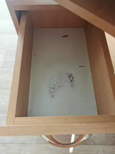 Угловой компьютерный стол