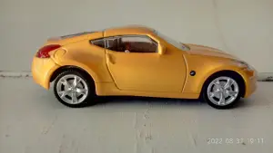 модель авто 1/43  Nissan 370Z.