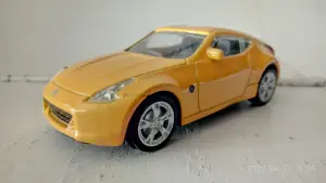 модель авто 1/43  Nissan 370Z.