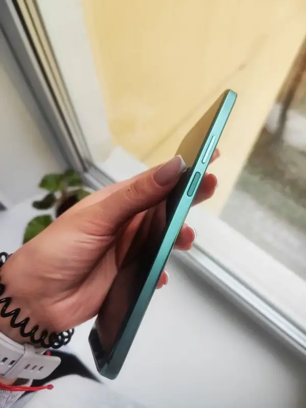 Телефон HUAWEI NOVA Y90 4/128