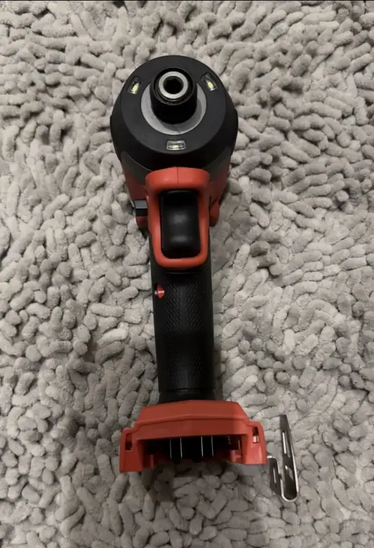 Винтоверт Milwaukee 2953-20 М18