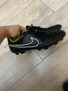 Бутсы Nike