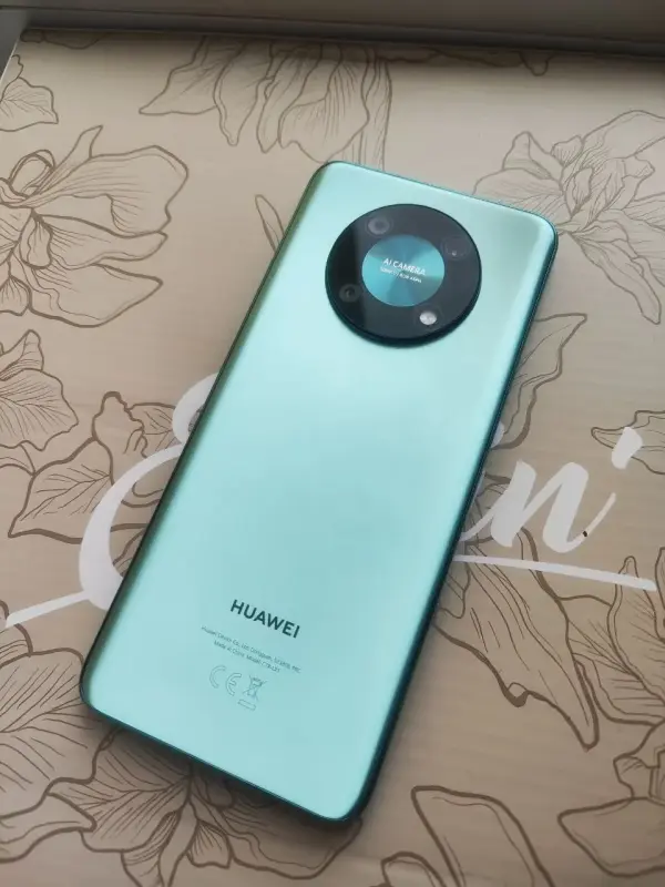 Телефон HUAWEI NOVA Y90 4/128