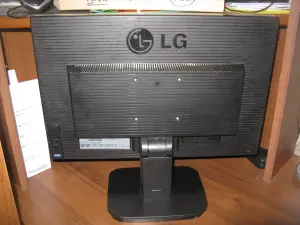 Монитор LG 19 дюймов