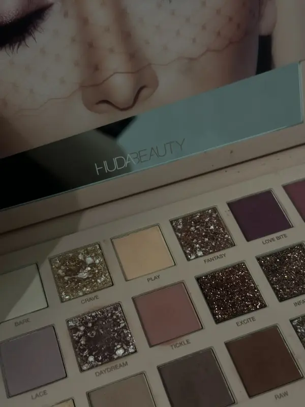 Оригинал тени huda beauty